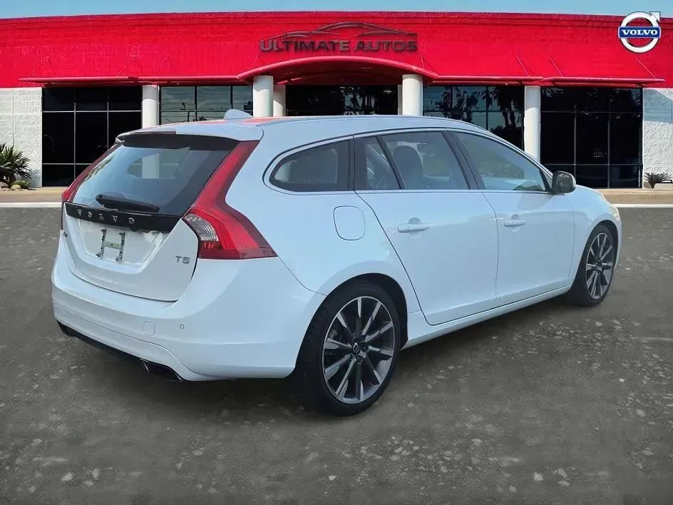 Volvo V60 photo 7