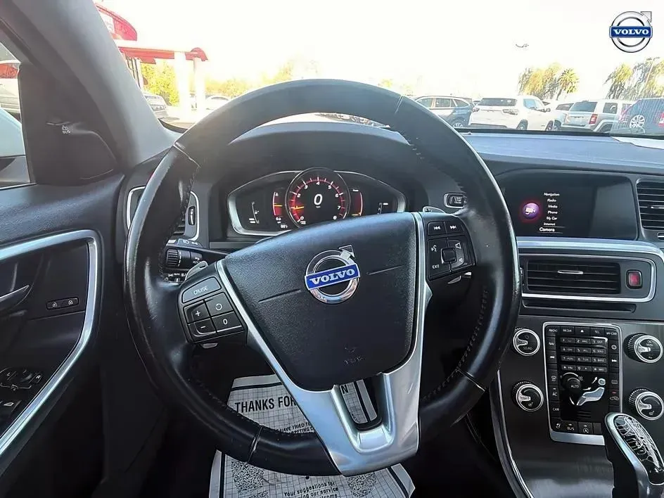 Volvo V60 photo 26