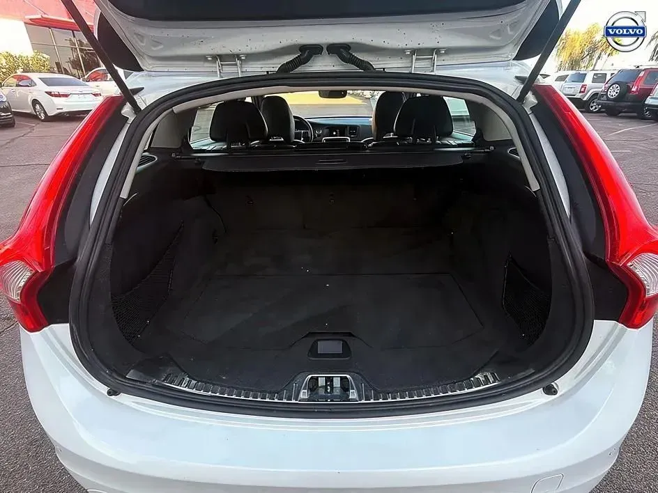 Volvo V60 photo 12