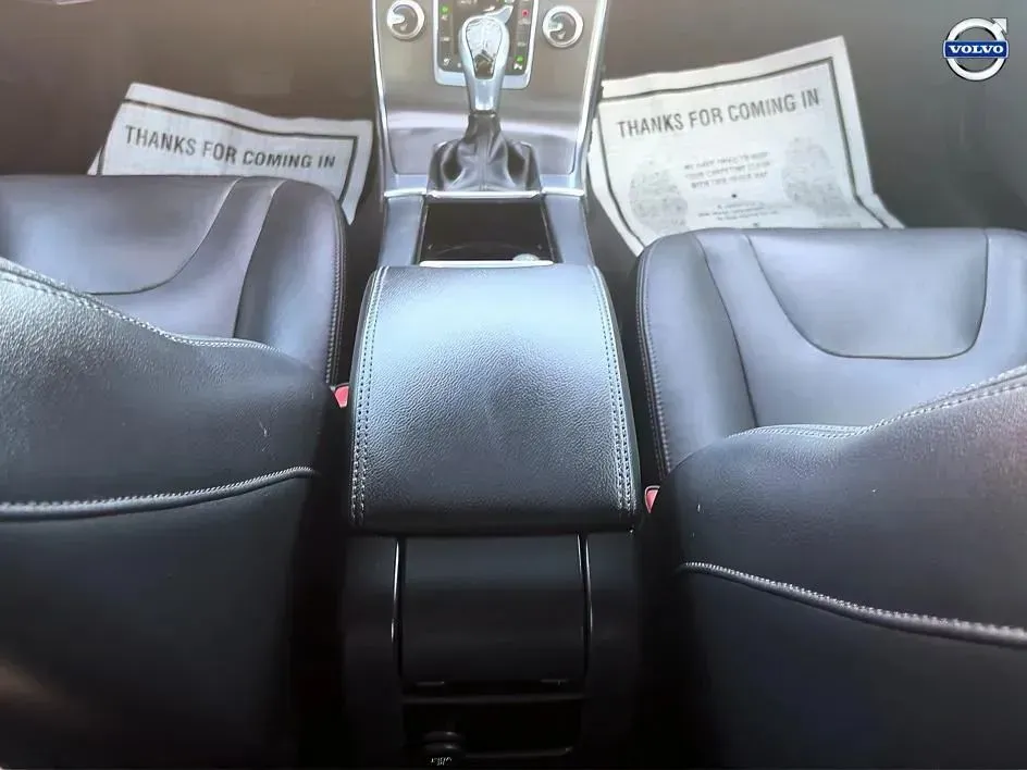 Volvo V60 photo 36