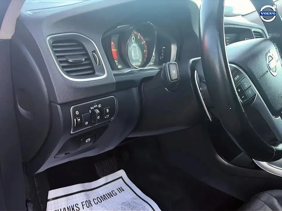 Volvo V60 photo 28