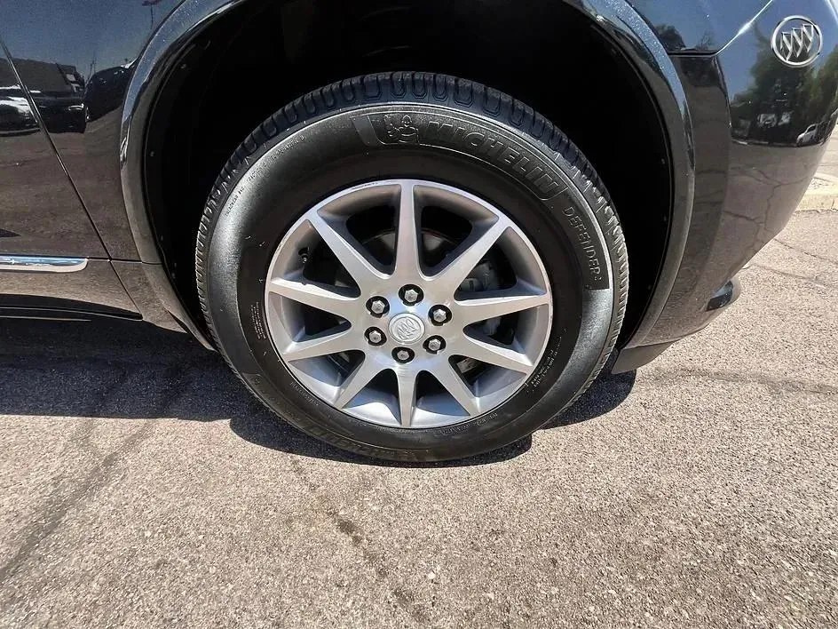 Buick Enclave photo 24