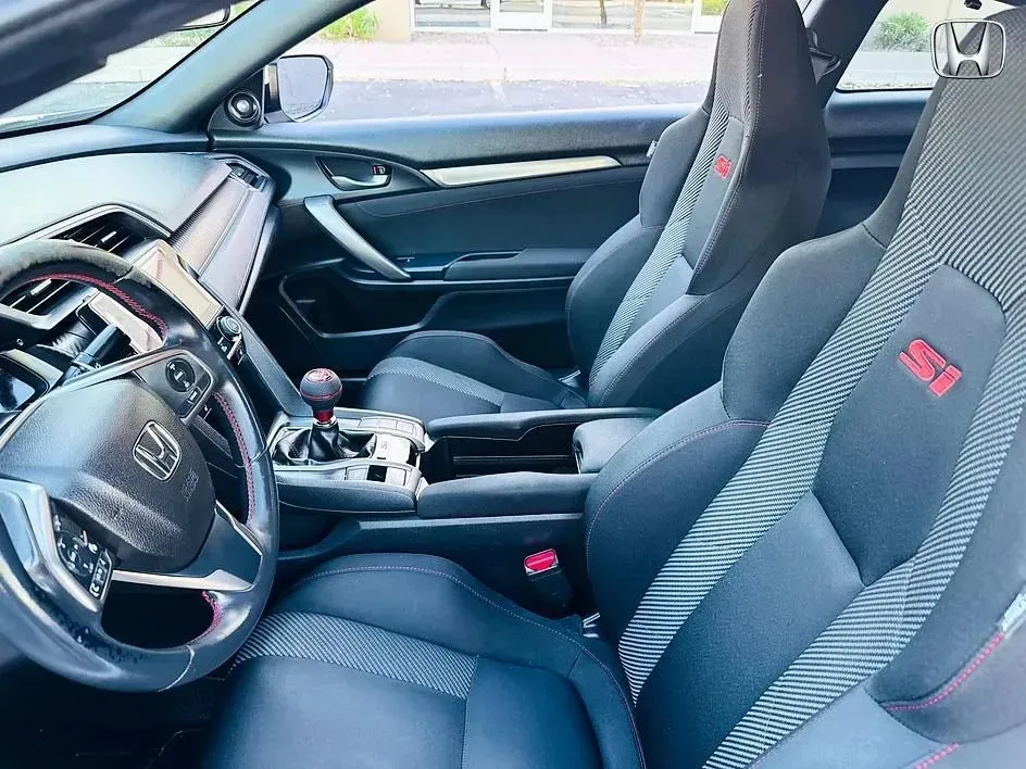 Honda Civic photo 21