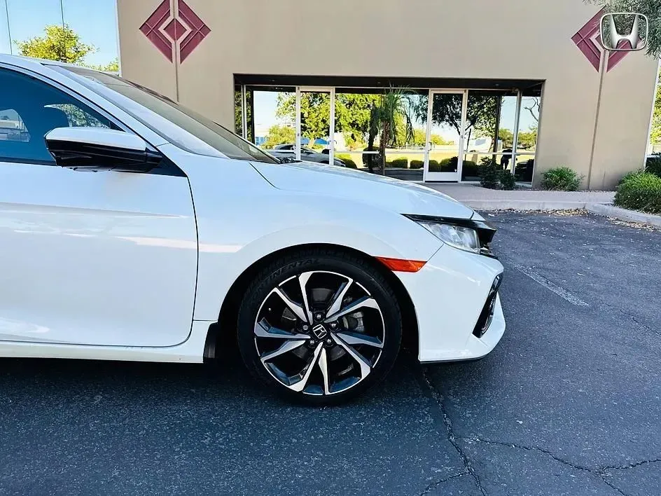 Honda Civic photo 6