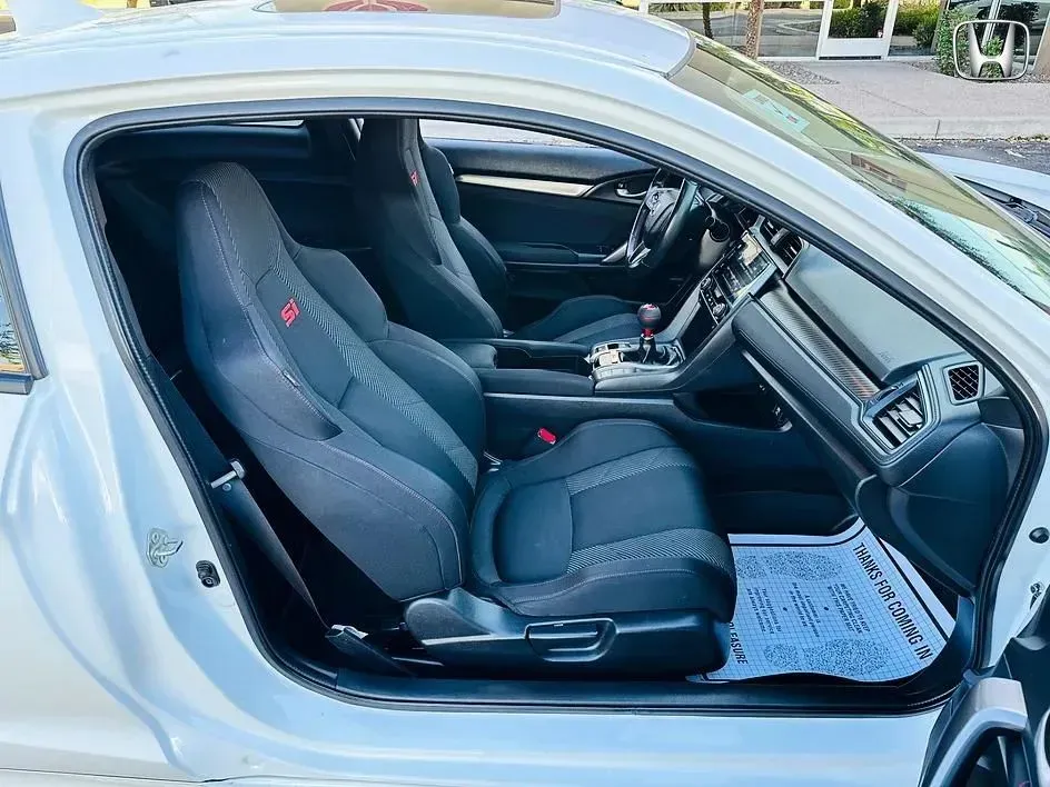 Honda Civic photo 23