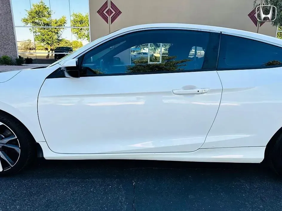 Honda Civic photo 16