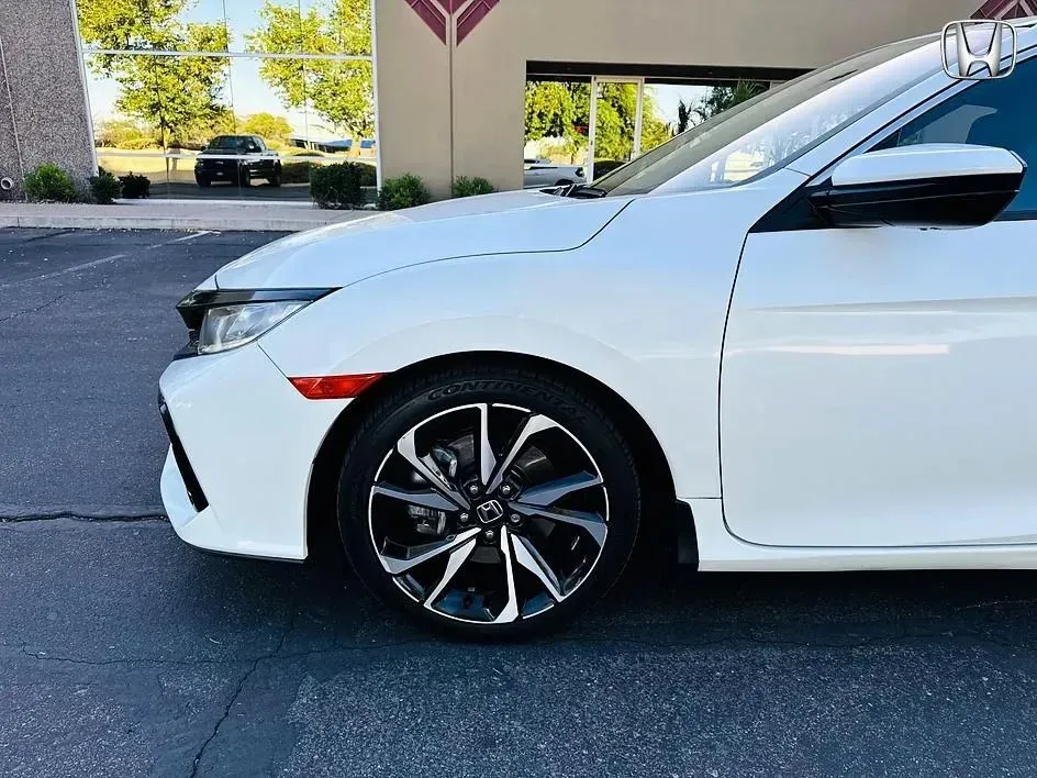 Honda Civic photo 15