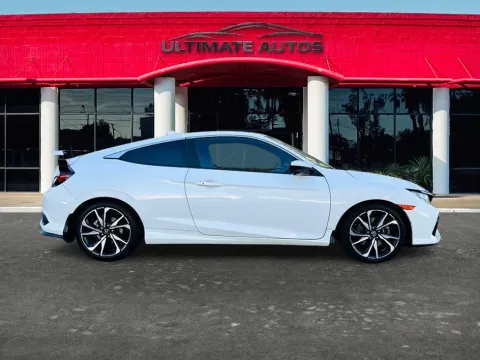 More photos of 2017 Honda Civic Si Coupe 2D at Ultimate Autos, AZ