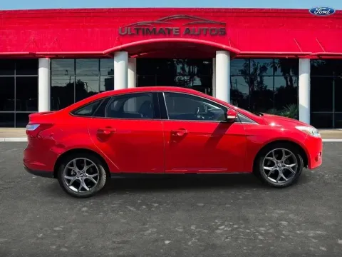 More photos of 2013 Ford Focus SE Sedan 4D at Ultimate Autos, AZ