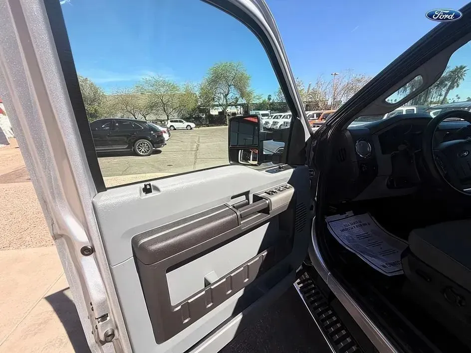 Ford F-250 photo 9