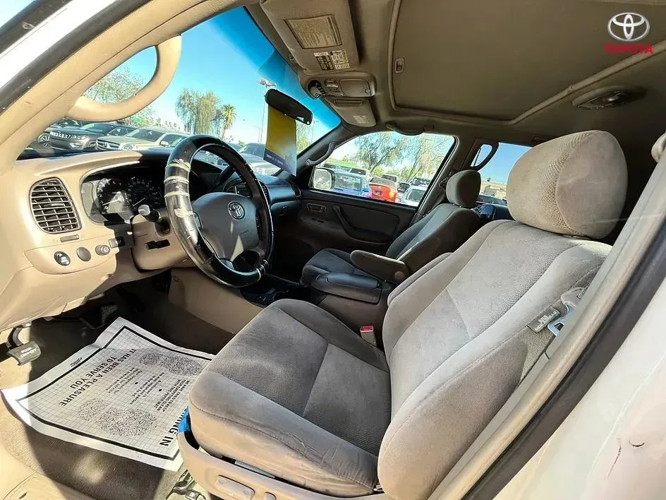 Toyota Sequoia photo 9