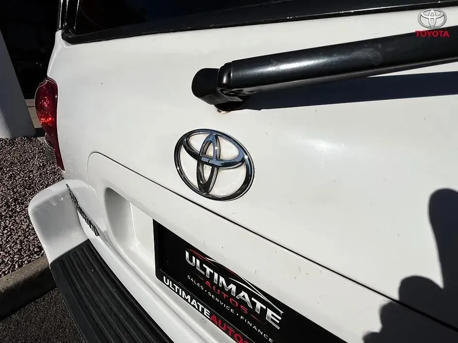 Toyota Sequoia photo 22