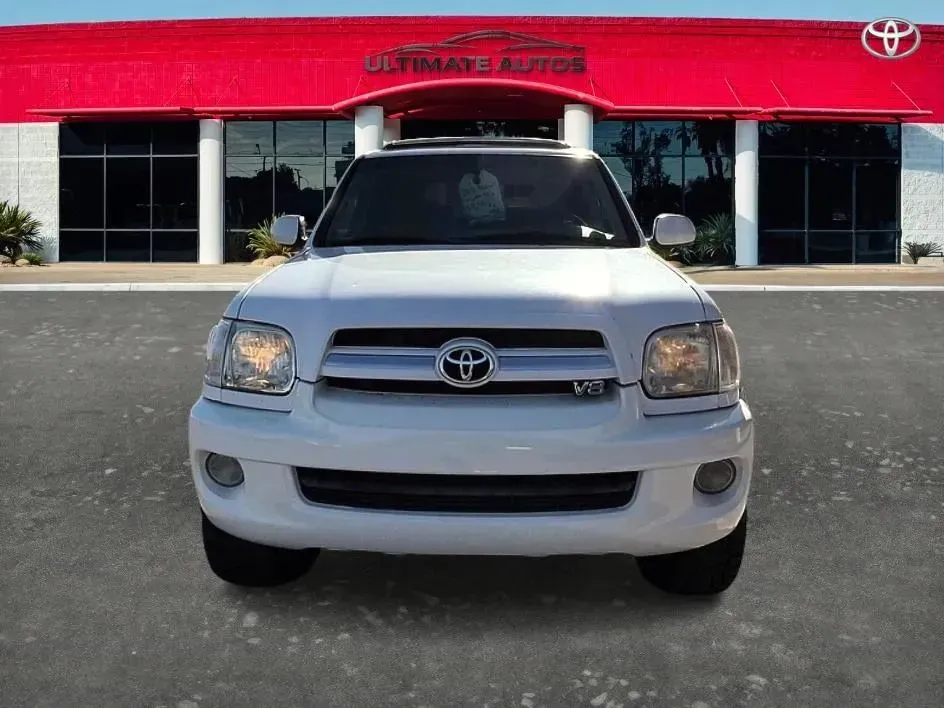 Toyota Sequoia photo 6