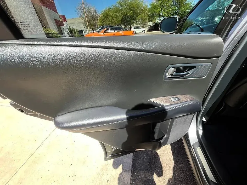 Lexus RX photo 12