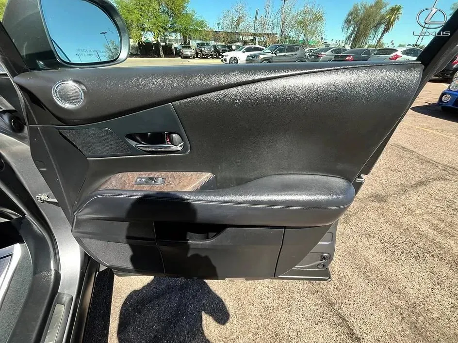 Lexus RX photo 16