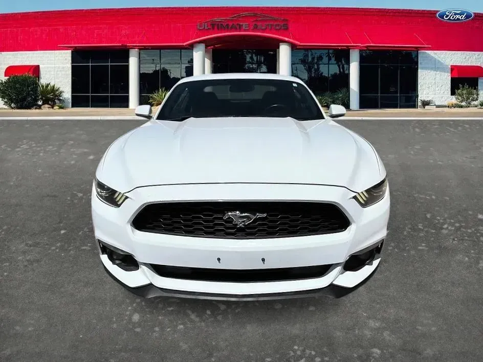 Ford Mustang photo 6