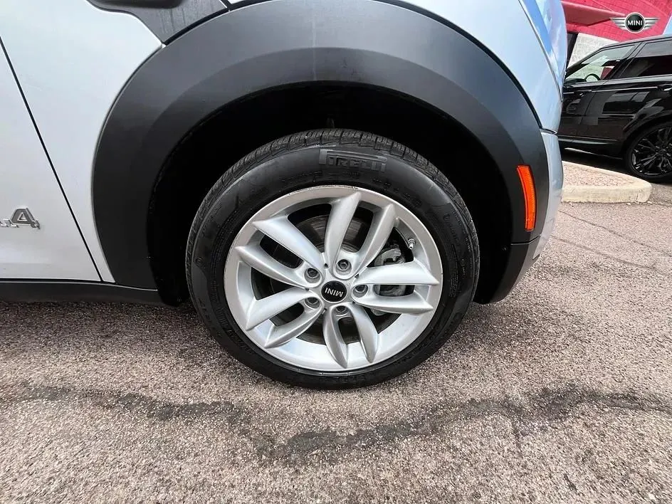 Mini Countryman photo 20