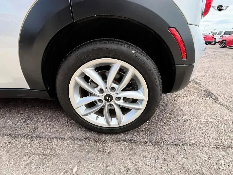 Mini Countryman photo 18