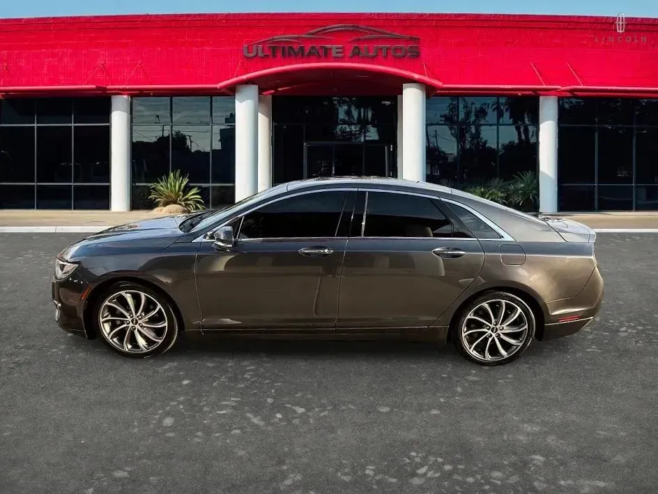 Lincoln MKZ photo 7