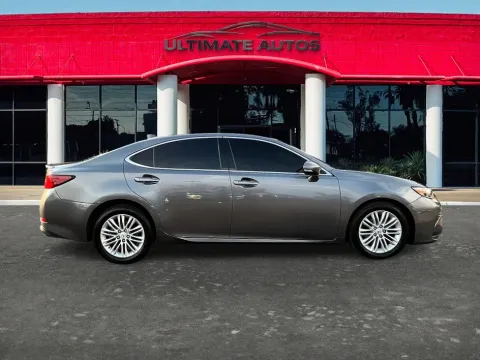 More photos of 2016 Lexus ES 350 Sedan 4D at Ultimate Autos, AZ