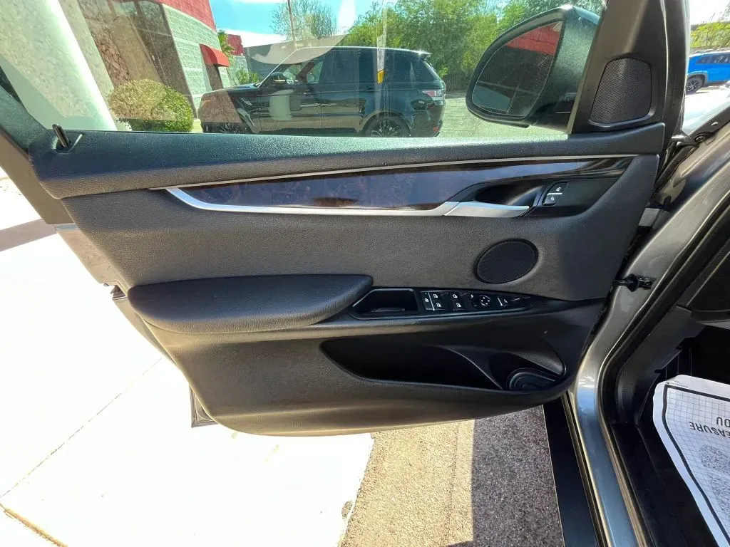BMW X5 photo 10