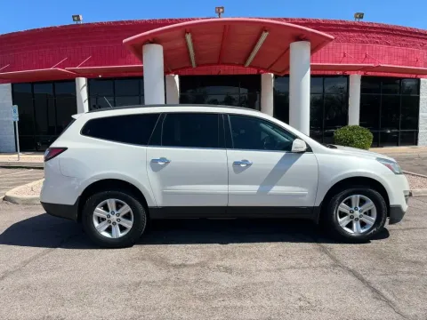 More photos of 2014 Chevrolet Traverse LT Sport Utility 4D at Ultimate Autos, AZ