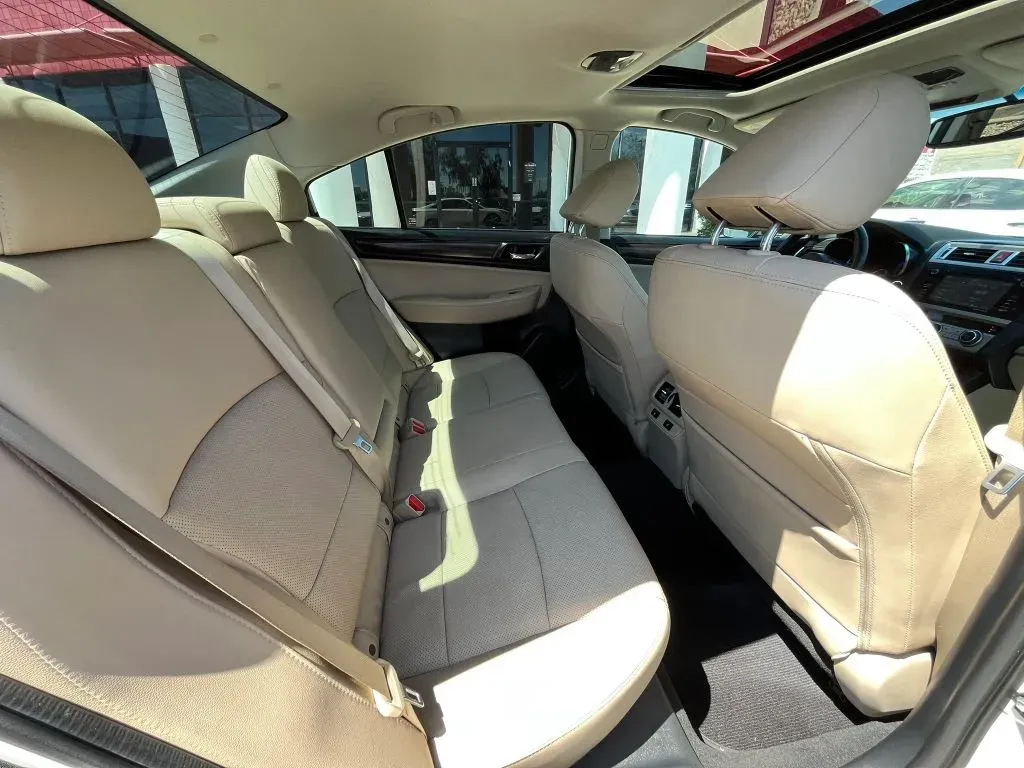 Subaru Legacy photo 15