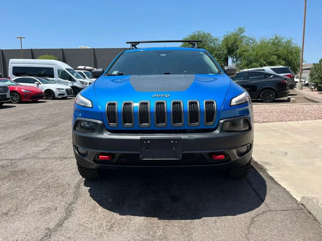 Jeep Cherokee photo 6