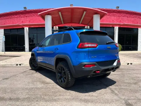 Another view of 2017 Jeep Cherokee TrailHawk Sport Utility 4D for sale in Mesa, AZ at Ultimate Autos