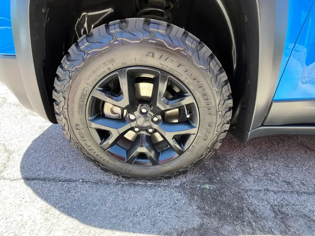 Jeep Cherokee photo 17