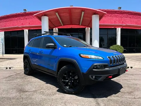 Photos of 2017 Jeep Cherokee TrailHawk Sport Utility 4D for sale in Mesa, AZ at Ultimate Autos