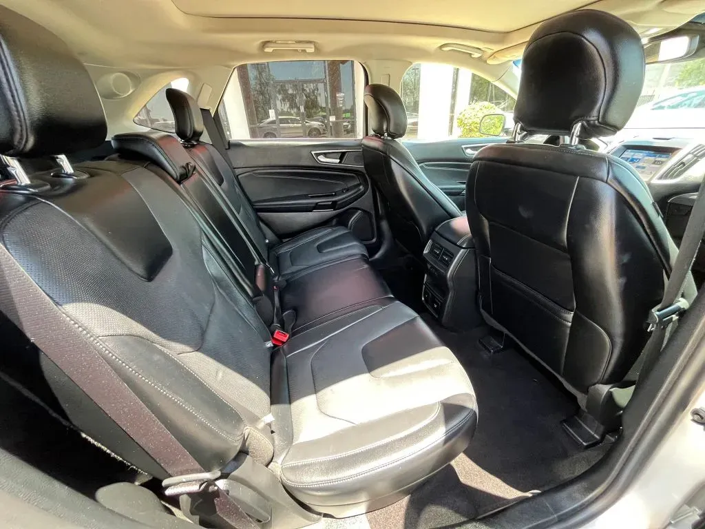 Ford Edge photo 15