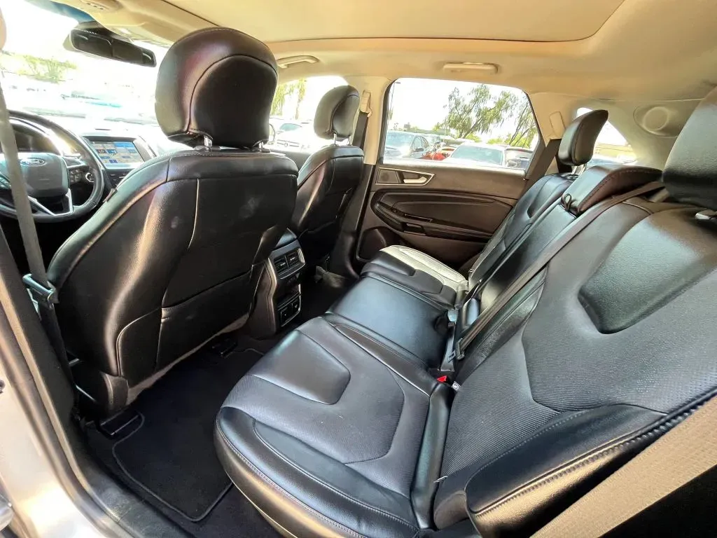 Ford Edge photo 11