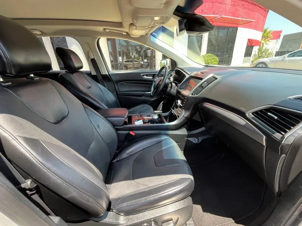 Ford Edge photo 13