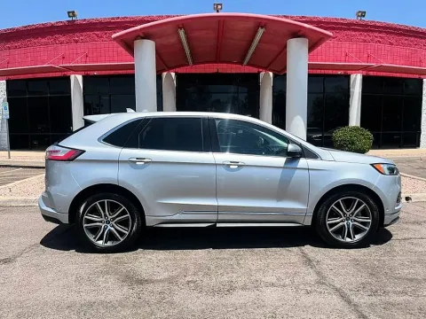 More photos of 2019 Ford Edge Titanium Sport Utility 4D at Ultimate Autos, AZ