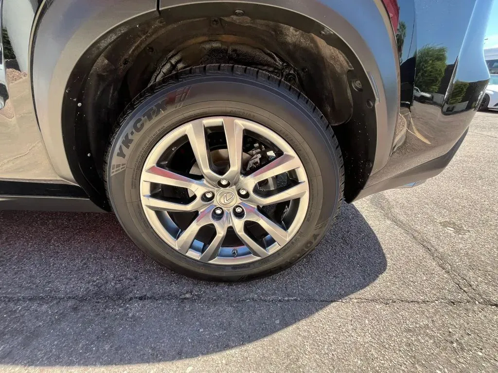 Lexus NX photo 17