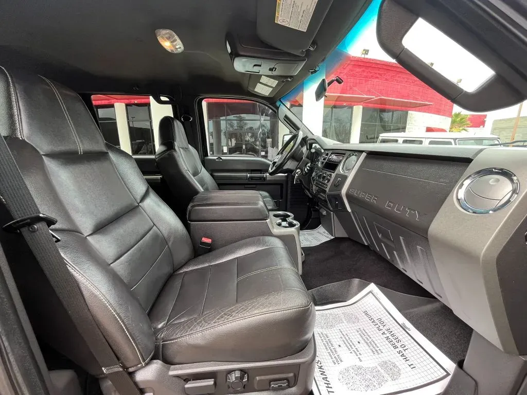 Ford F-250 photo 11