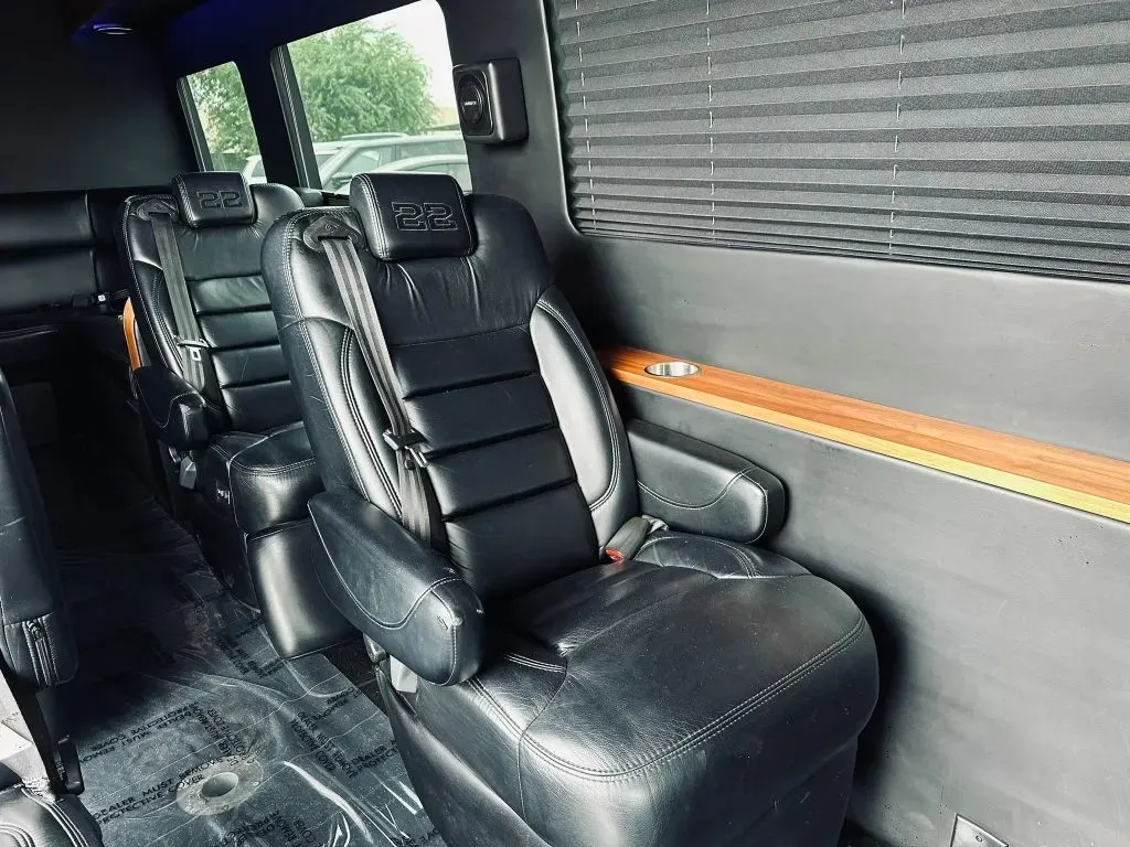 Mercedes-Benz Sprinter photo 33