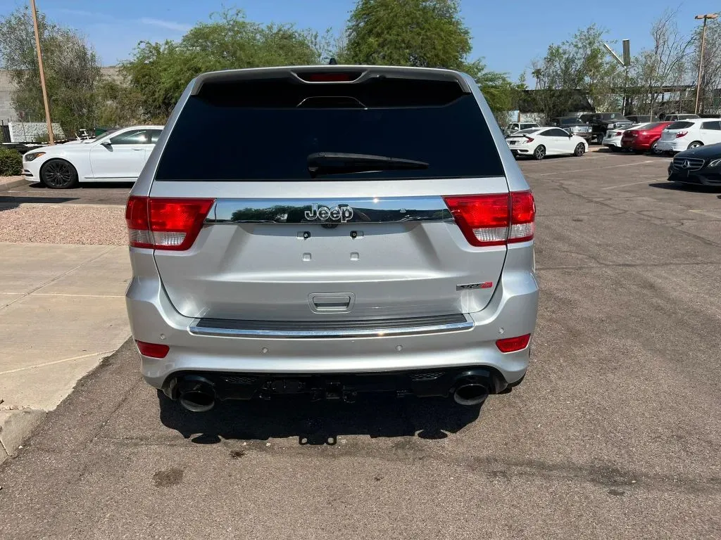 Jeep Grand Cherokee photo 6