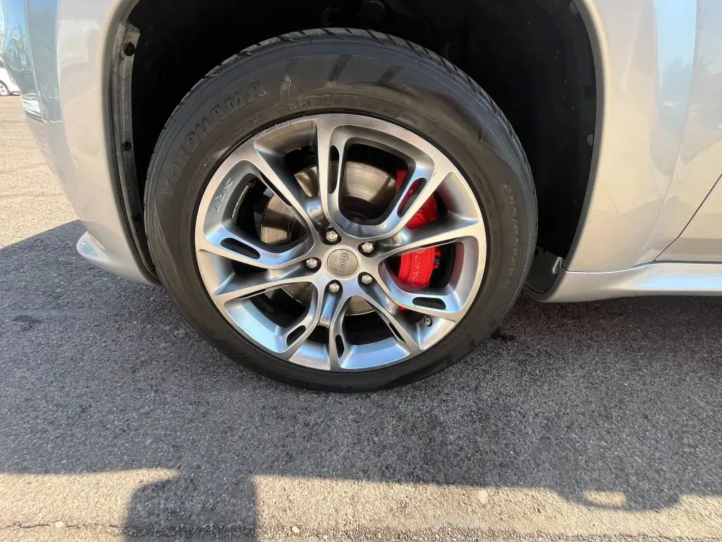Jeep Grand Cherokee photo 15