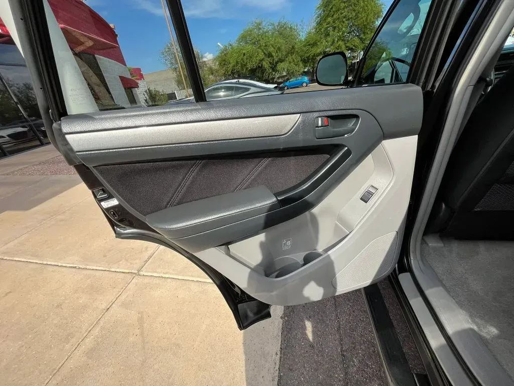 Toyota 4Runner photo 10