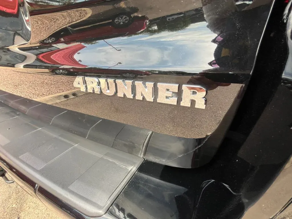 Toyota 4Runner photo 20