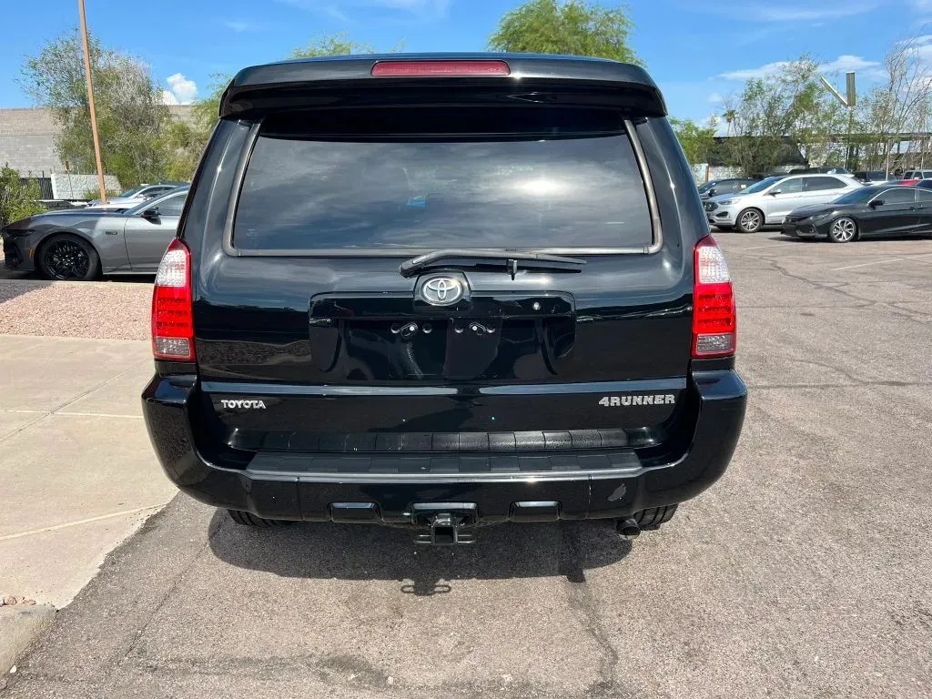 Toyota 4Runner photo 6