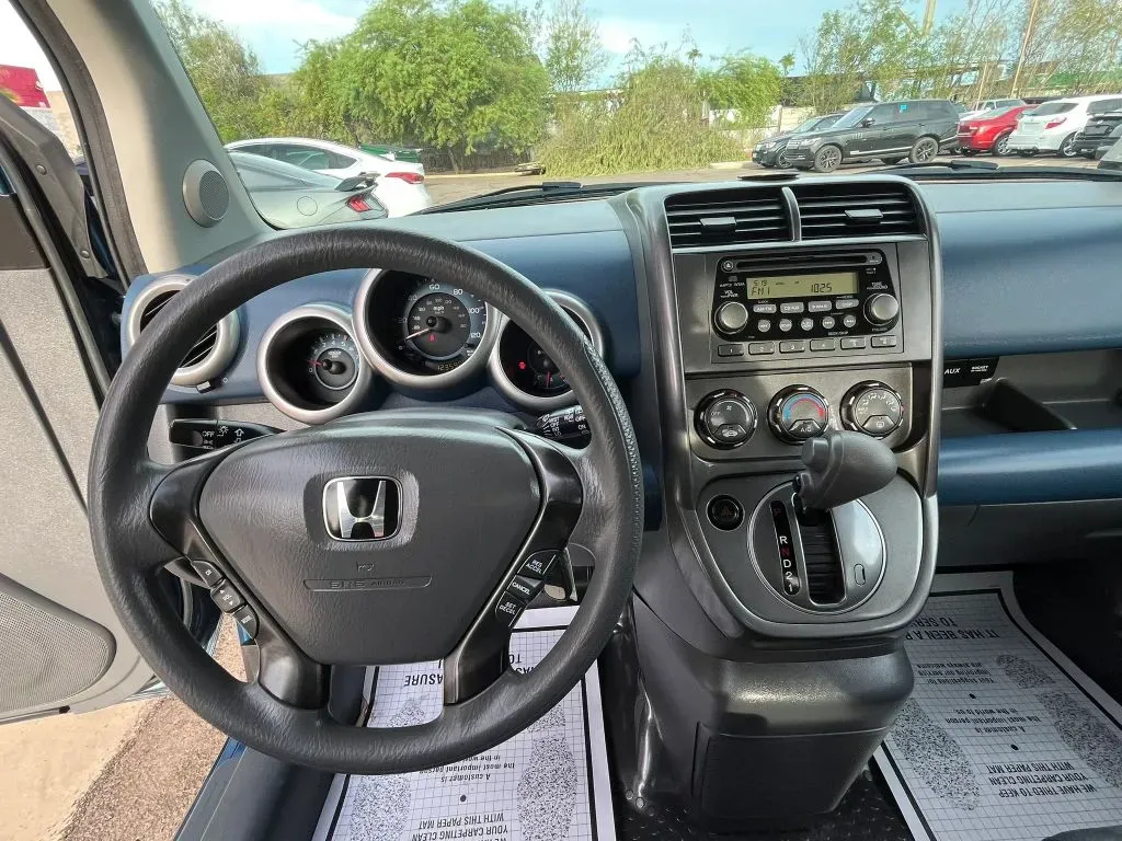 Honda Element photo 22