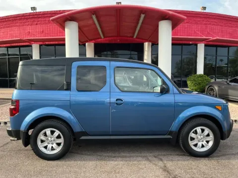 More photos of 2006 Honda Element EX-P Sport Utility 4D at Ultimate Autos, AZ