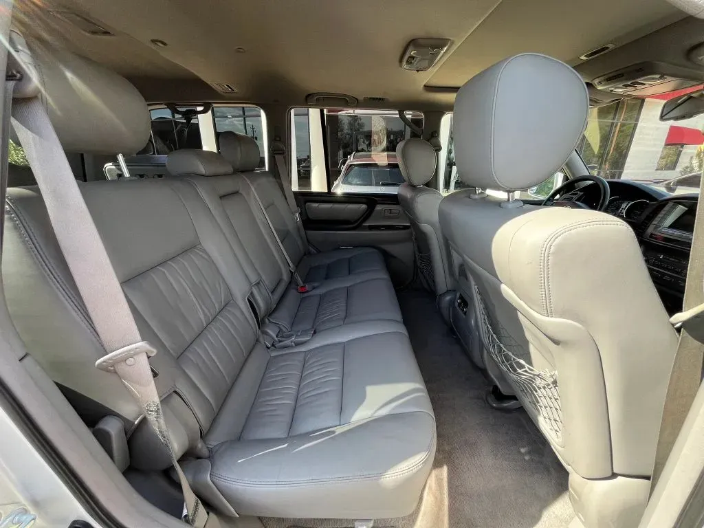 Toyota Land Cruiser photo 14