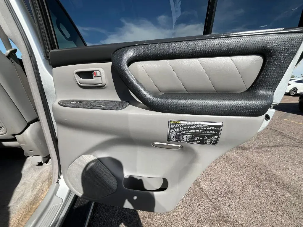 Toyota Land Cruiser photo 15