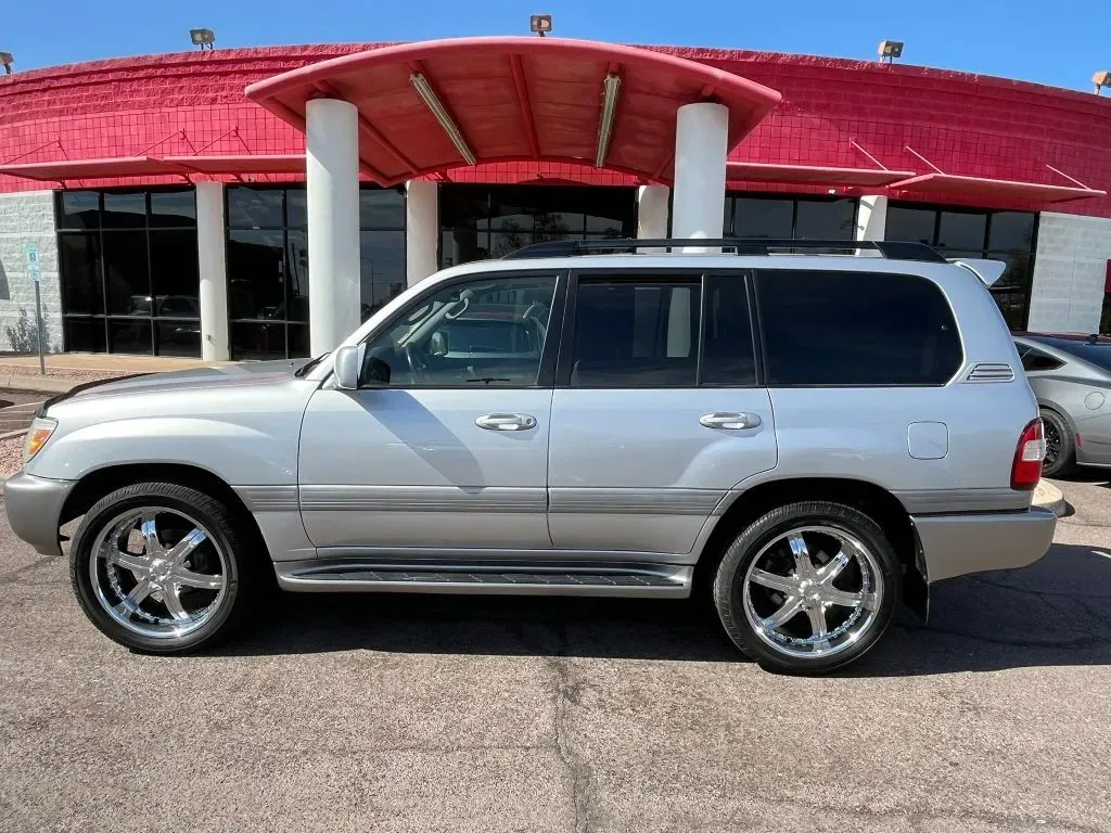 Toyota Land Cruiser photo 3
