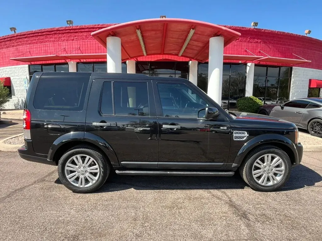 Land Rover LR4 photo 5