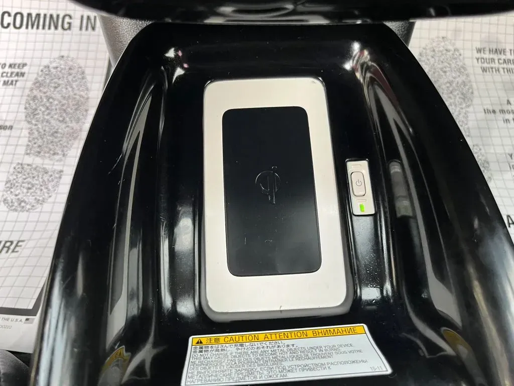 Toyota Prius photo 24